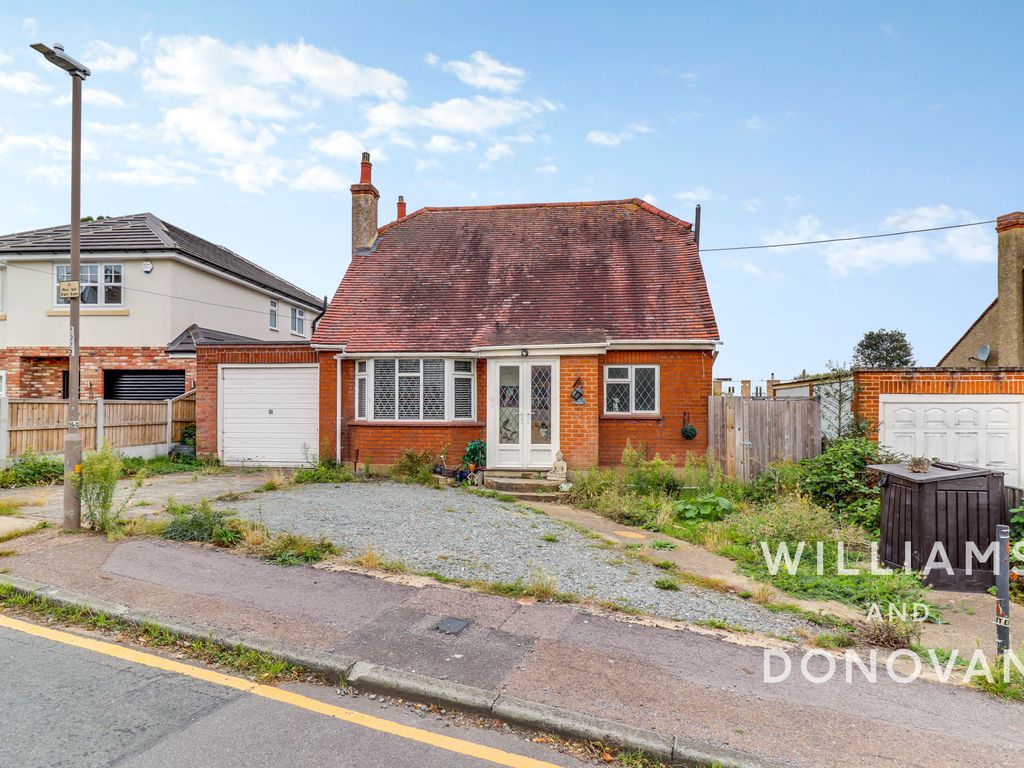3 bed property for sale in Crescent Road, Benfleet SS7, £500,000 Zoopla