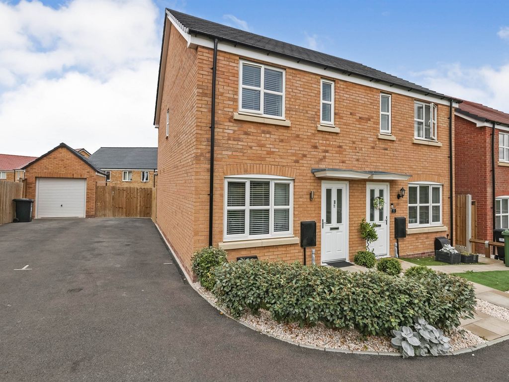 2 bed semidetached house for sale in Lambs Lea, Whittington, Worcester