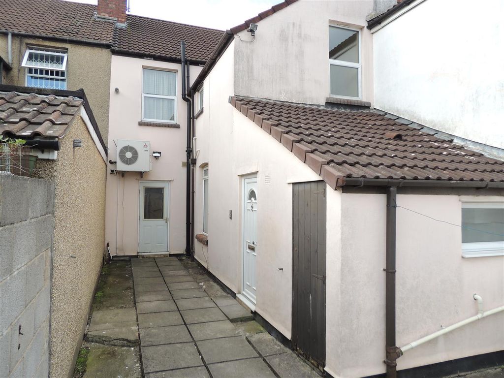 2 bed to rent in Lodge Causeway, Fishponds, Bristol BS16