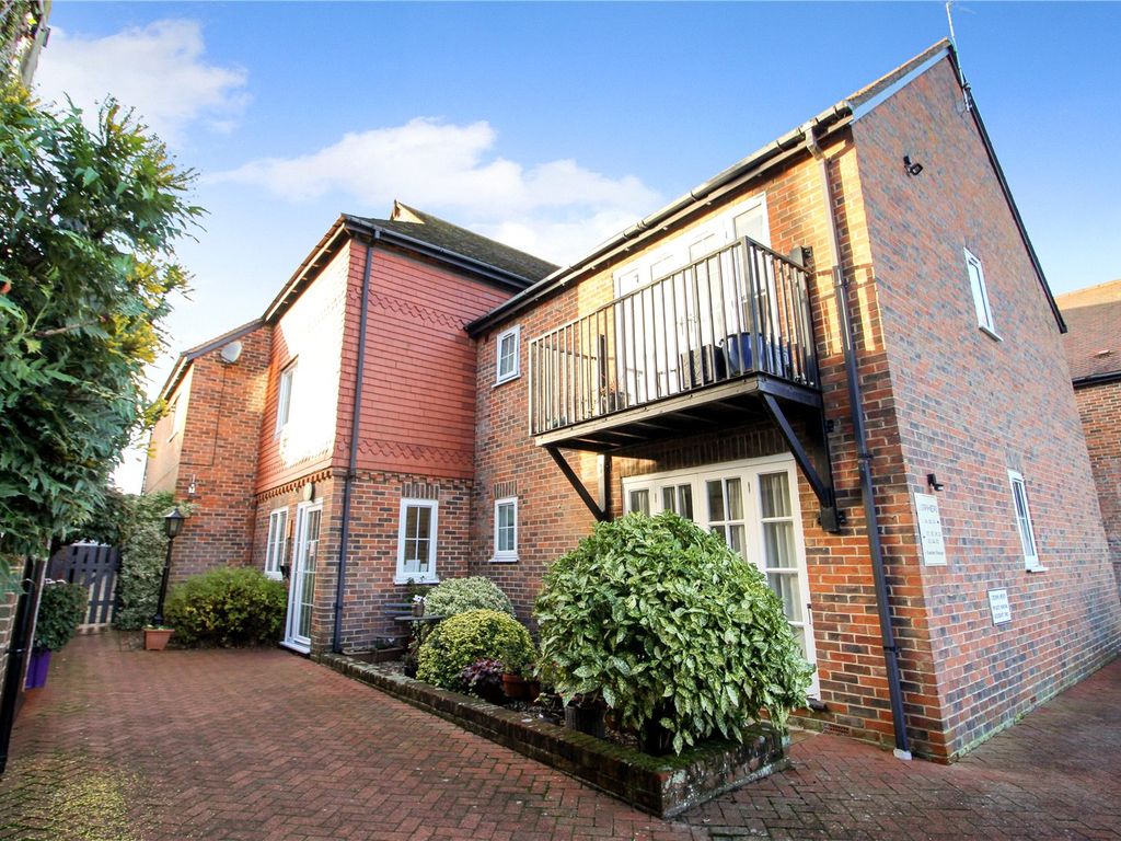 1 bed flat for sale in Crown Mews, Hungerford, Berkshire RG17 Zoopla