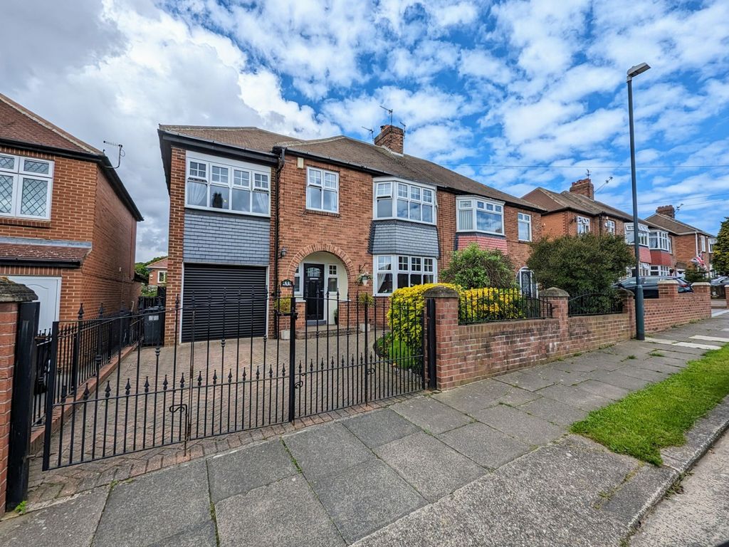 4 bed semidetached house for sale in Meadow Laws, South Shields NE34