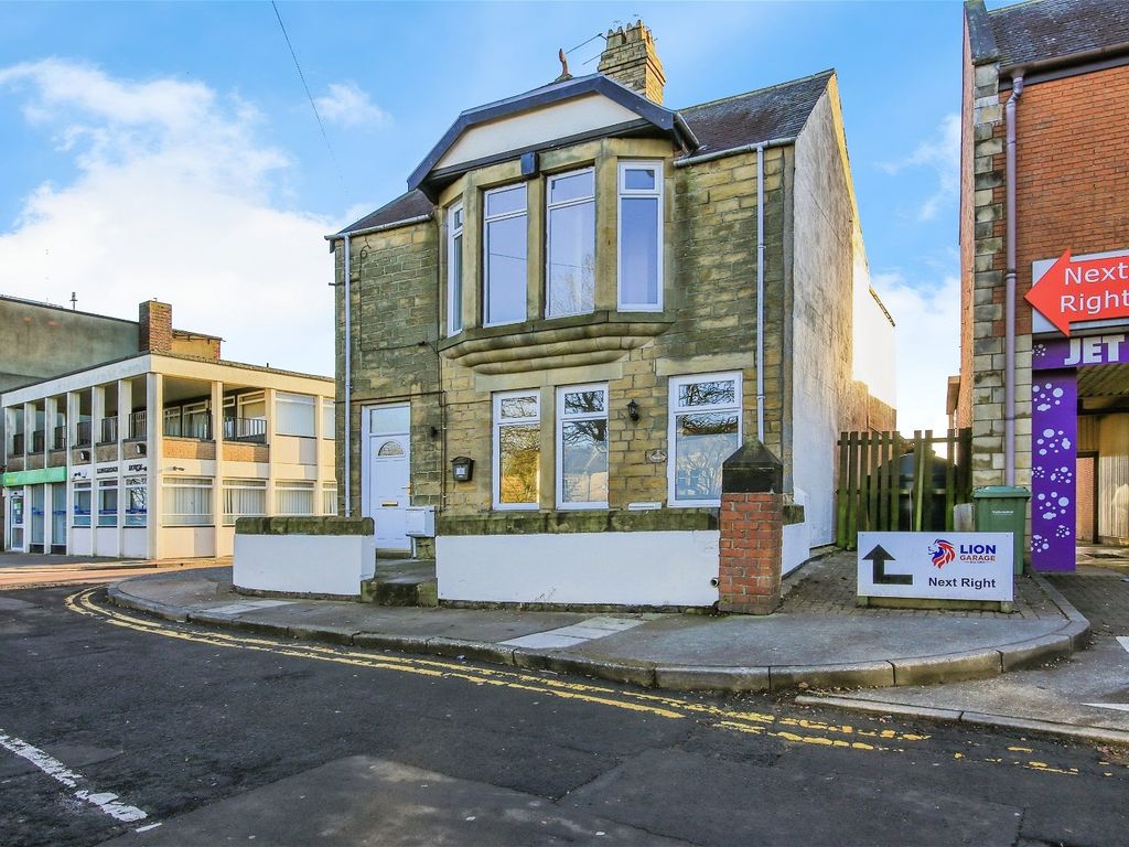 4 bed detached house for sale in Front Street West, Bedlington NE22, £