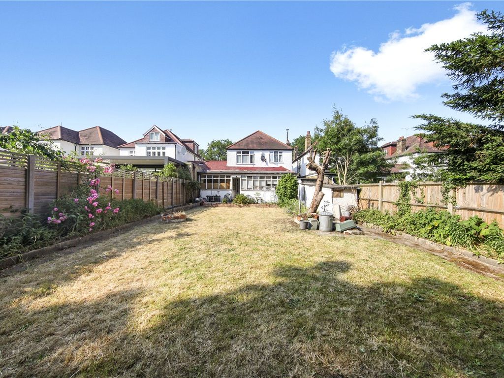 4 bed detached house for sale in Popes Lane, Ealing W5, £1,025,000 Zoopla