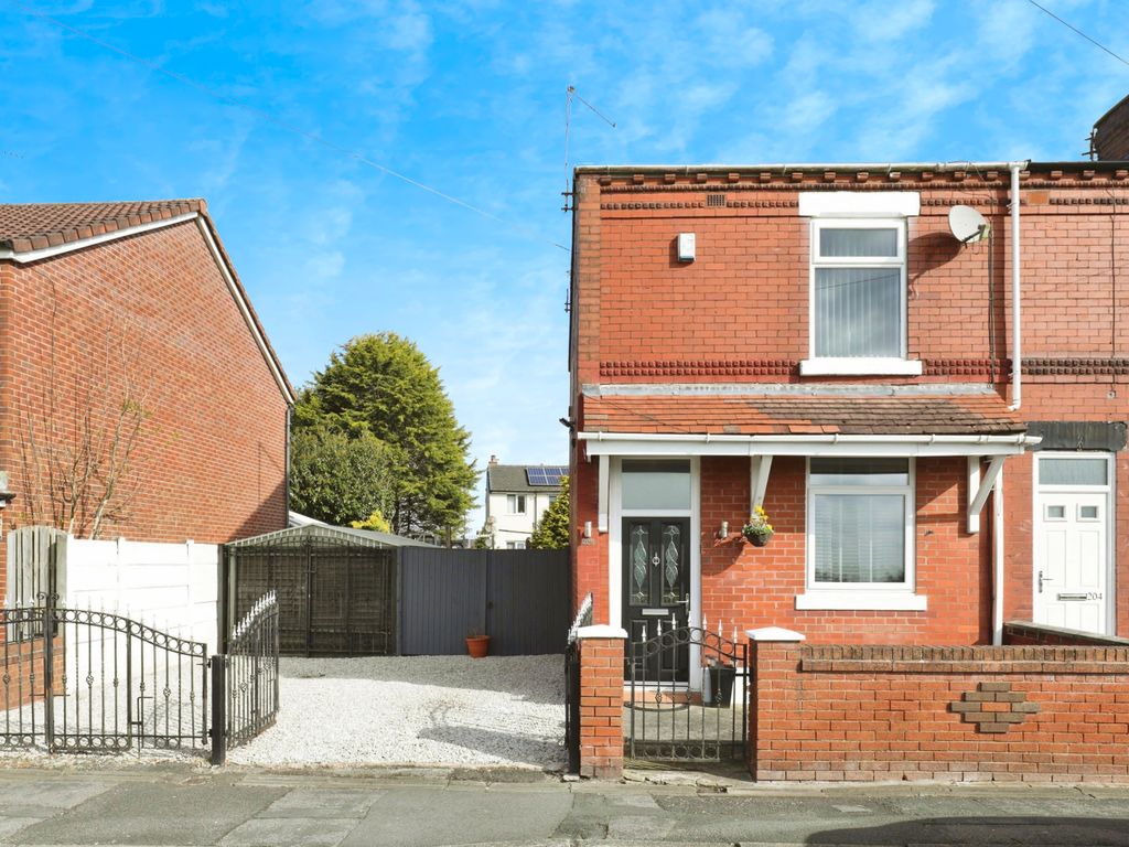 3 bed end terrace house for sale in Gartons Lane, St. Helens WA9, £