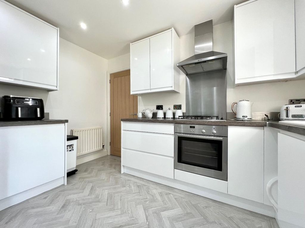 2 bed flat for sale in The Ladle, Middlesbrough TS4, £125,000 Zoopla