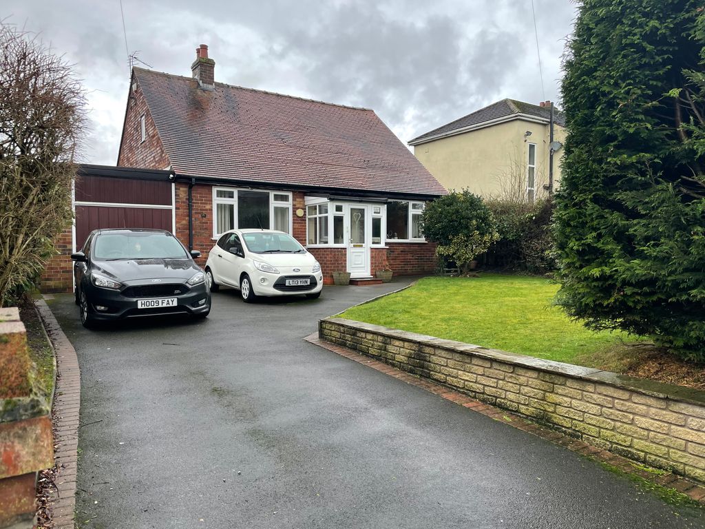 4 bed detached bungalow to rent in Stalybridge Road, Mottram SK14 Zoopla