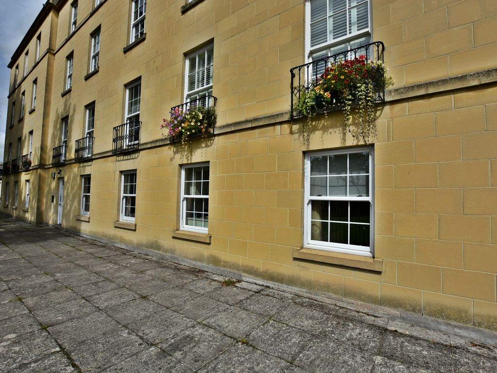 2 bed flat to rent in Nelson Place West, Bath BA1 Zoopla