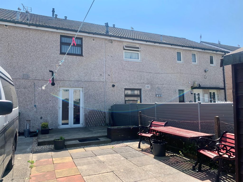 2 bed flat for sale in Coed Cae, Caerphilly CF83 Zoopla