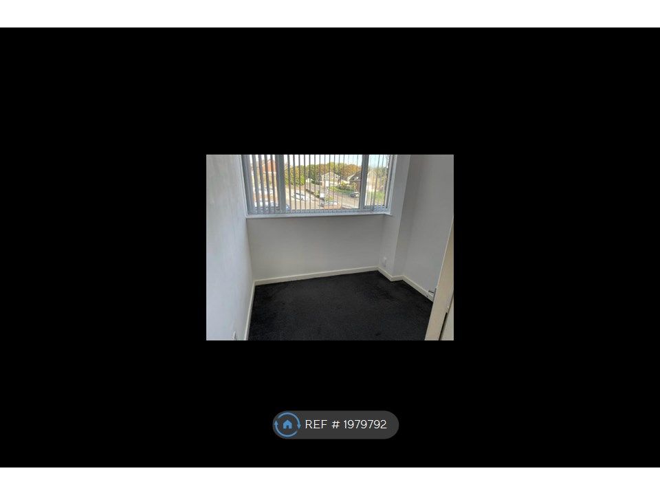 3 bed flat to rent in Sandringham Road, Wordsley DY8, £750 pcm Zoopla