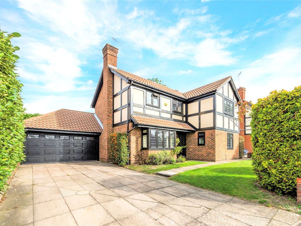 4 bed detached house for sale in Burns Drive, Banstead, Surrey SM7 Zoopla