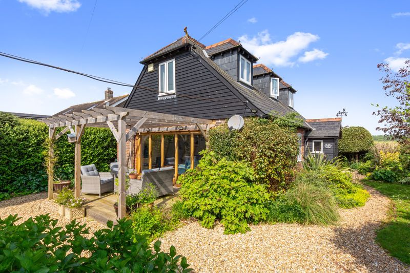 3 bed detached house for sale in Duffield Lane, Emsworth PO10, £650,000