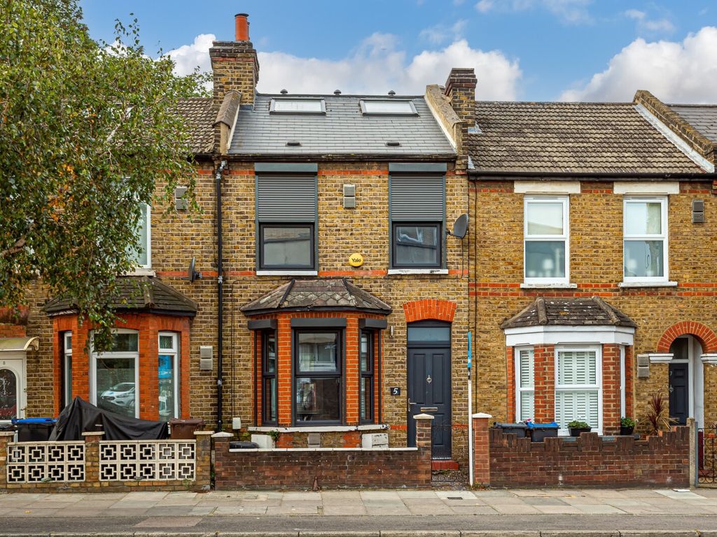 3 bed terraced house for sale in Crown Road, Morden SM4, £475,000 Zoopla