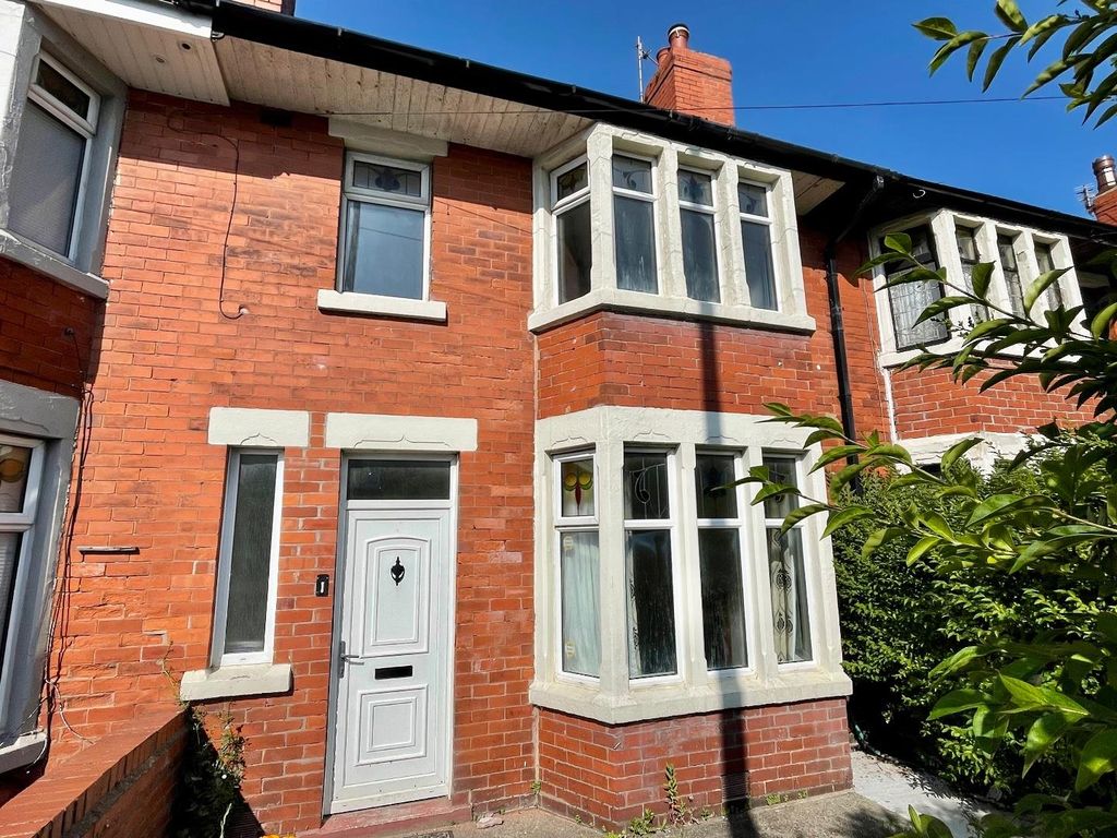 3 bed property to rent in Hawes Side Lane, Blackpool FY4 Zoopla