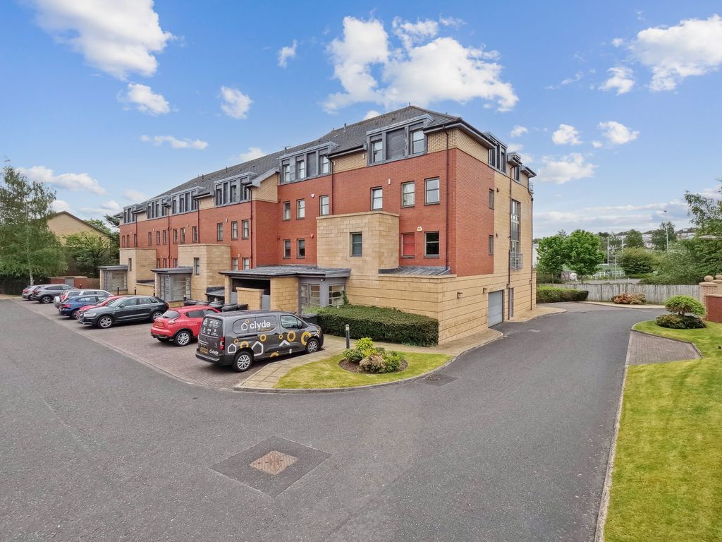 2 bed flat to rent in Braidholm Road, Giffnock, Glasgow G46 Zoopla