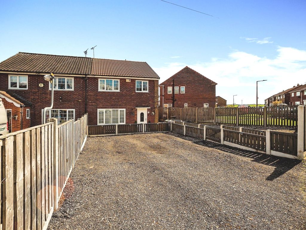 3 bed semidetached house for sale in Maple Grove, Conisbrough