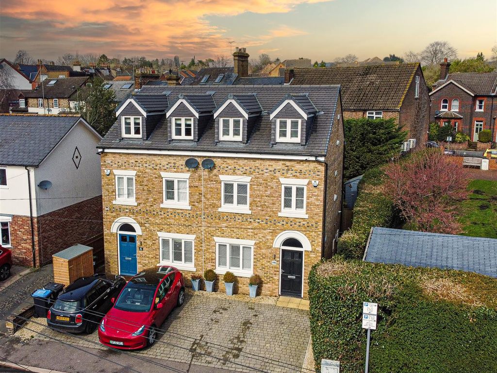 3 bed town house for sale in Horsecroft Road, Hemel Hempstead HP1 Zoopla