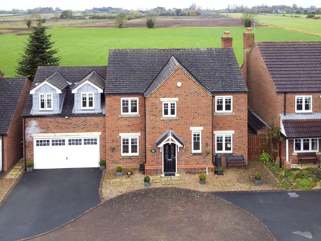 5 bed detached house for sale in Thornbeck, Dunnington, York YO19, £