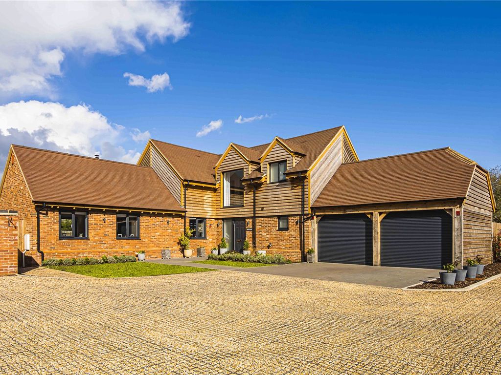 4 bed detached house for sale in The Rye, Eaton Bray, Dunstable, Bedfordshire LU6 Zoopla