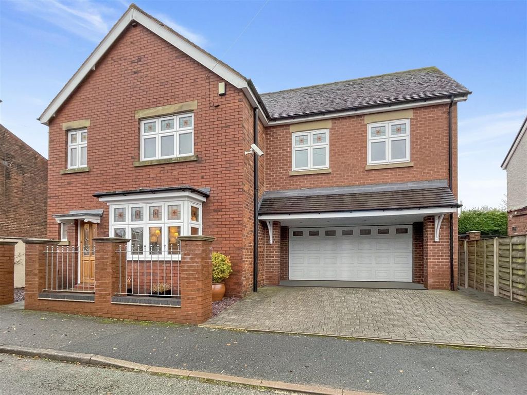 4 bed detached house for sale in Sheldon Avenue, Congleton CW12, £525,000 Zoopla