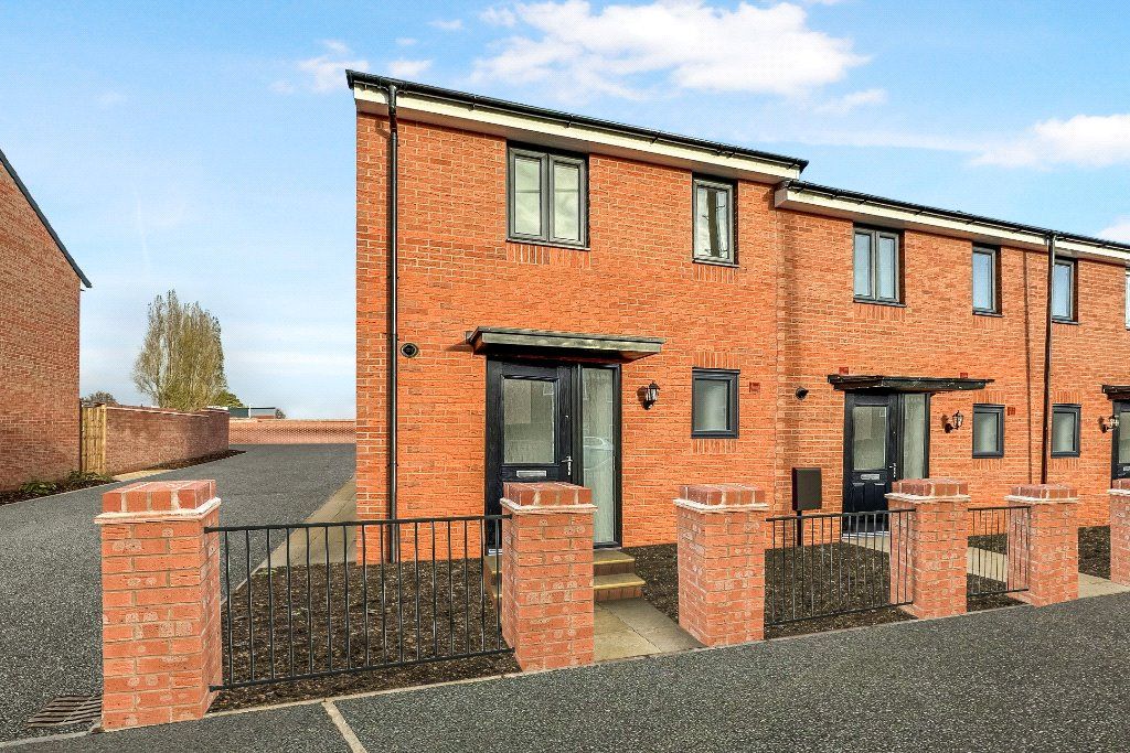New home, 2 bed end terrace house for sale in Hunts Road, Hunts Road