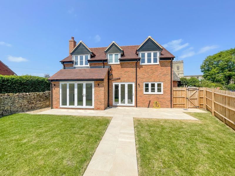 New home, 4 bed detached house for sale in White Horse Lane, Whitchurch