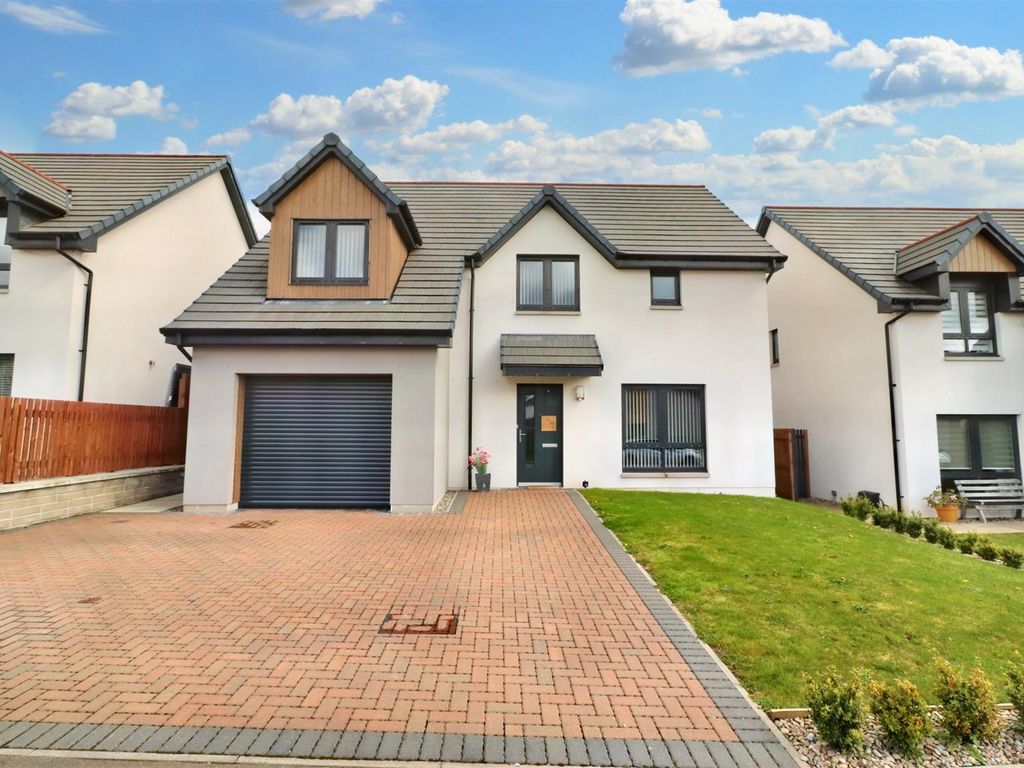 4 bed detached house for sale in Cawdor Avenue, Elgin IV30, £320,000