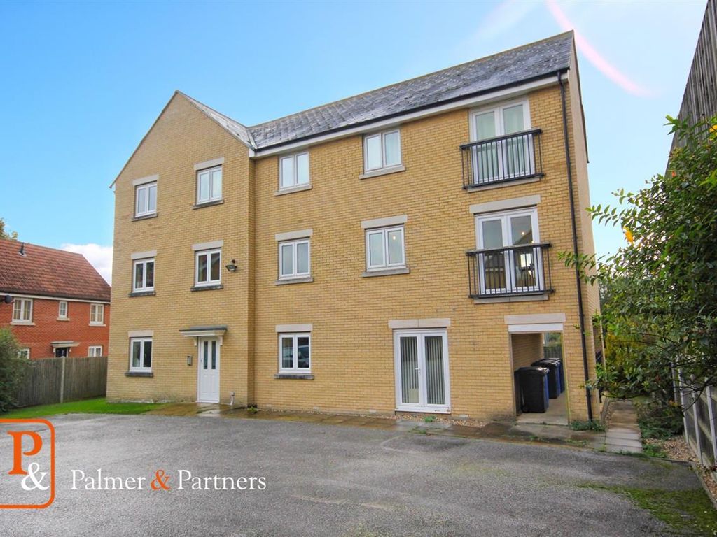 2 bed flat for sale in Queens Close, Great Cornard, Sudbury CO10 Zoopla