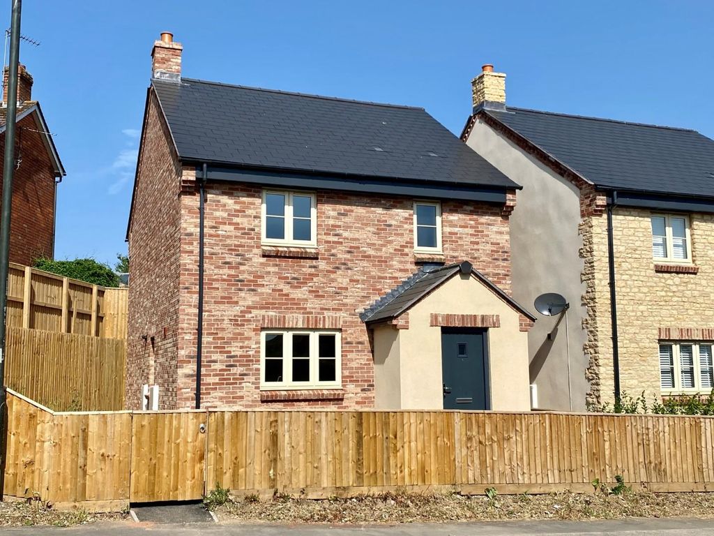 3 bed detached house for sale in Cam Pitch, Cam, Dursley GL11 Zoopla