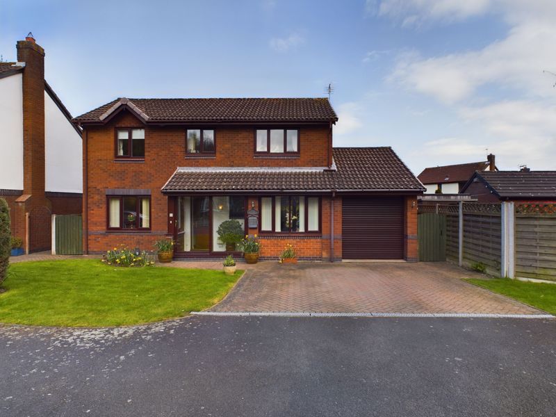 2 bed detached house for sale in Ennerdale Close, Priorslee, Telford