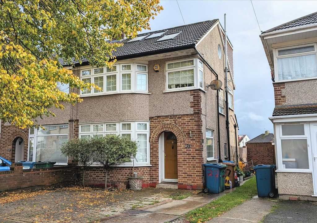 4 bed semidetached house for sale in Bellamy Drive, Stanmore HA7, £695,000 Zoopla