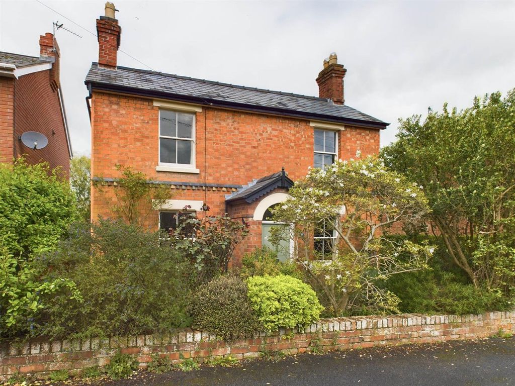 4 bed detached house for sale in Lower Quest Hills Road, Malvern WR14
