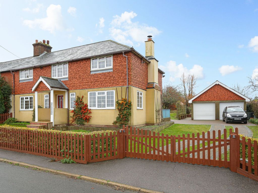 4 bed semidetached house for sale in Lower Lees Road, Old Wives Lees
