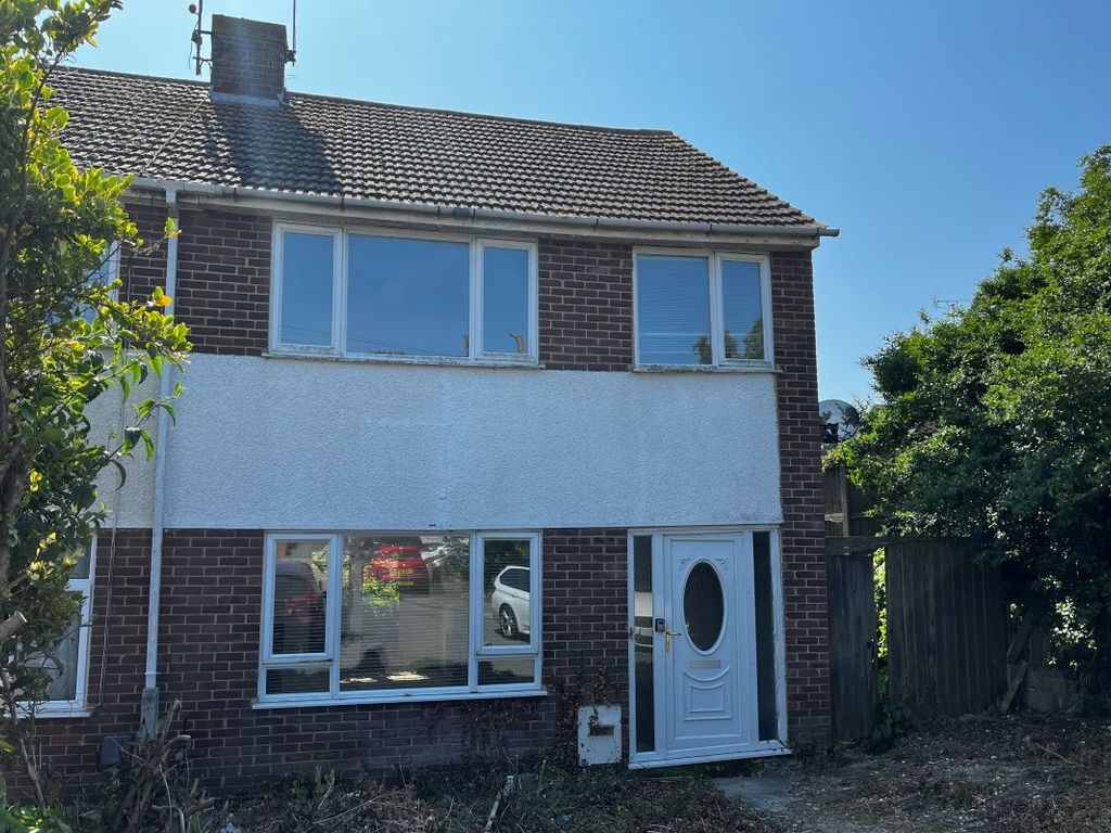 3 bed semidetached house for sale in 58 Victoria Road, Broadstairs