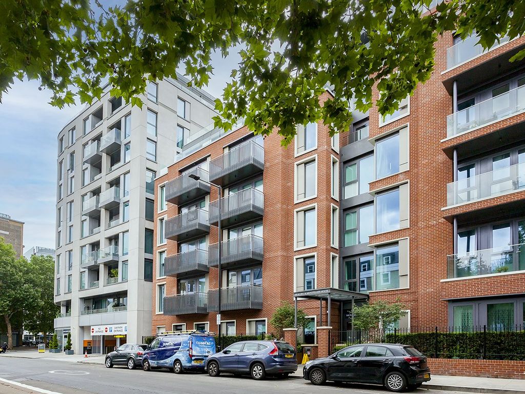 Glenthorne Road, Sovereign Court, Hammersmith, London W6  