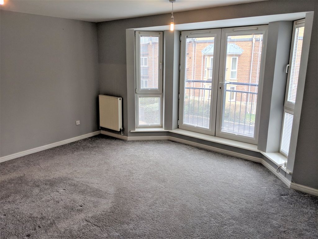 2 bed flat to rent in The Slipway, Penarth CF64, £950 pcm Zoopla