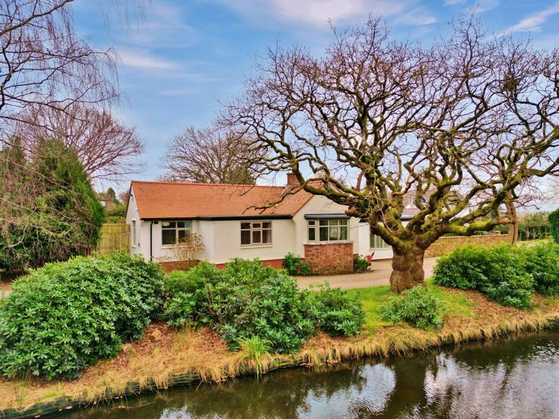 3 bed detached bungalow for sale in Cottage Drive West, Gayton, Wirral CH60, £485,000 Zoopla