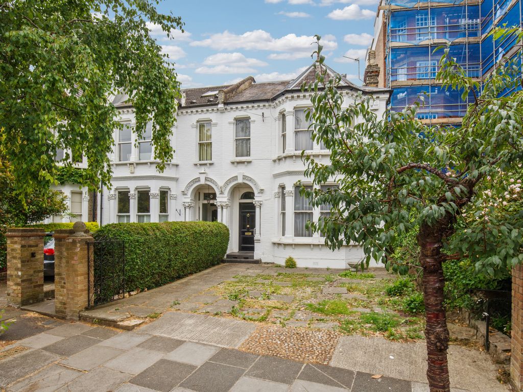 5 bed end terrace house for sale in Elm Bank Gardens, Little Chelsea