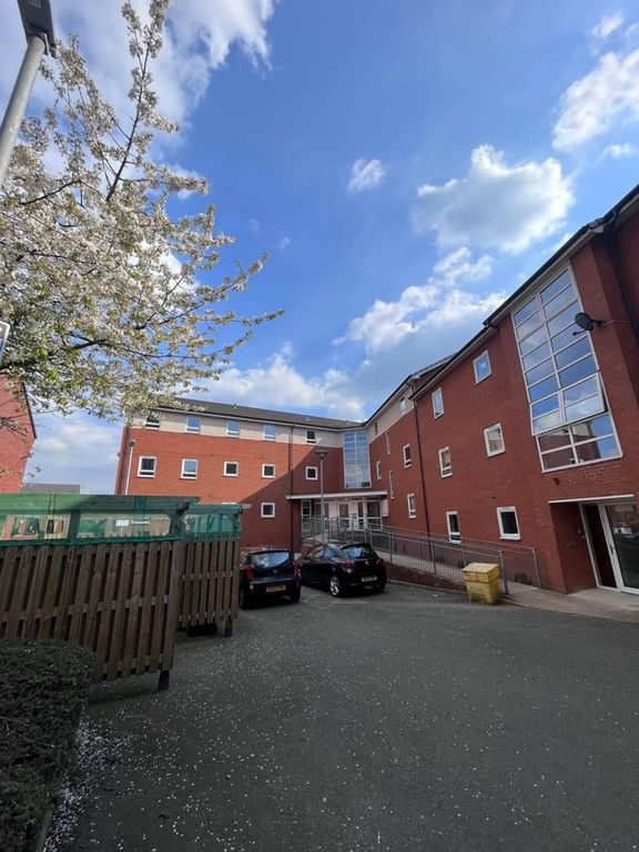 2 bed flat to rent in City Court, Percy Street, Preston PR1 Zoopla