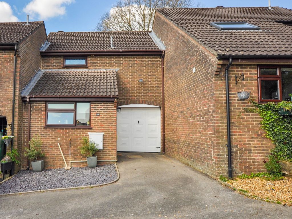 2 bed terraced house for sale in Bridle Way, Wimborne BH21 Zoopla