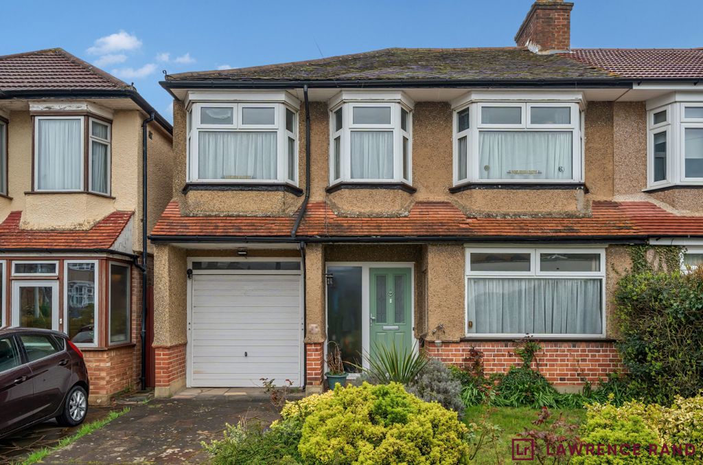5 bed semidetached house for sale in Cranley Drive, Ruislip, Middlesex