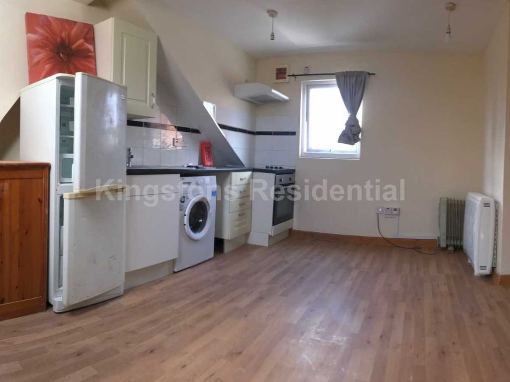 Studio to rent in Stacey Road, Roath CF24 Zoopla