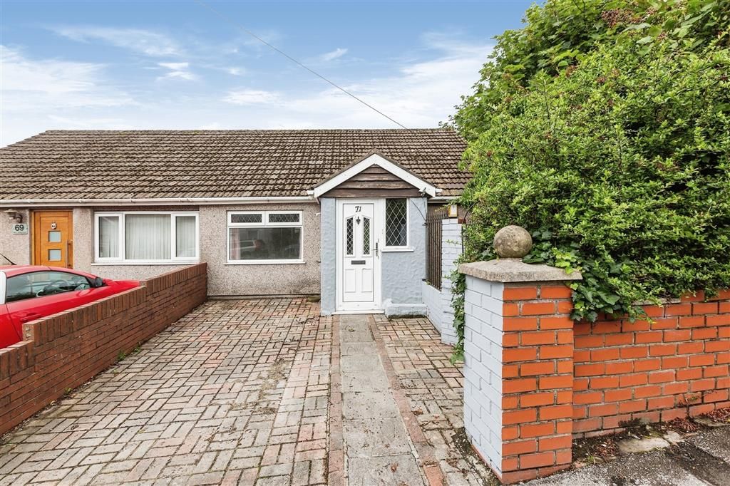 4 bed end terrace house for sale in Penygraig Road, Townhill, Swansea
