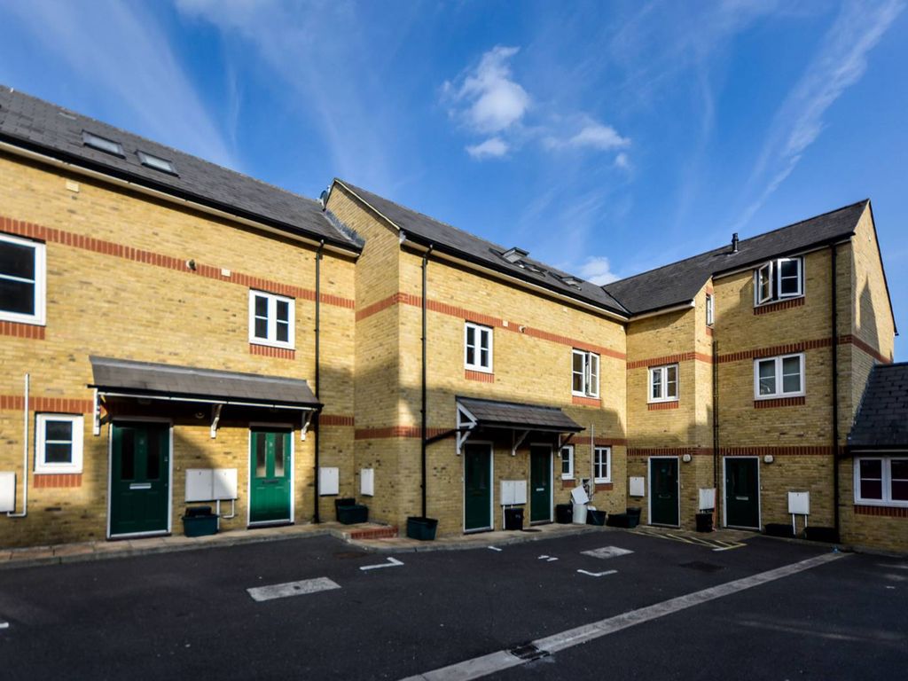 1 bed for sale in Pascal Mews, Crystal Palace, London SE19