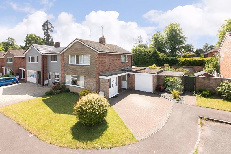 3 bed detached house for sale in Frax Close, Kingston Bagpuize