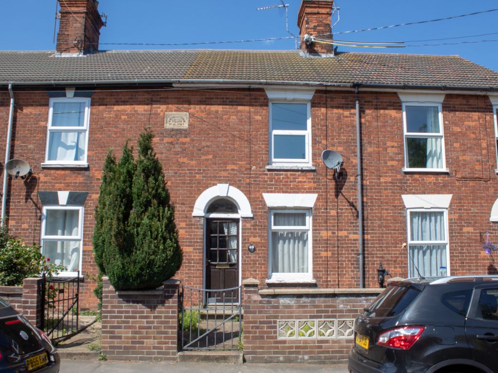 3 bed terraced house to rent in Caxton Road, Beccles NR34, £700 pcm Zoopla