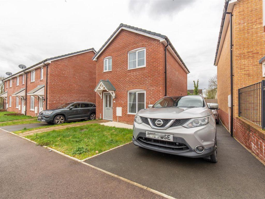 3 bed detached house for sale in Coed Y Garn, St. Dials, Cwmbran NP44