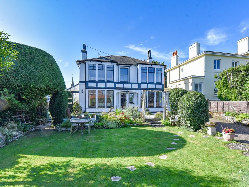 5 bed detached house for sale in Dover Street, Ryde PO33, £650,000 Zoopla