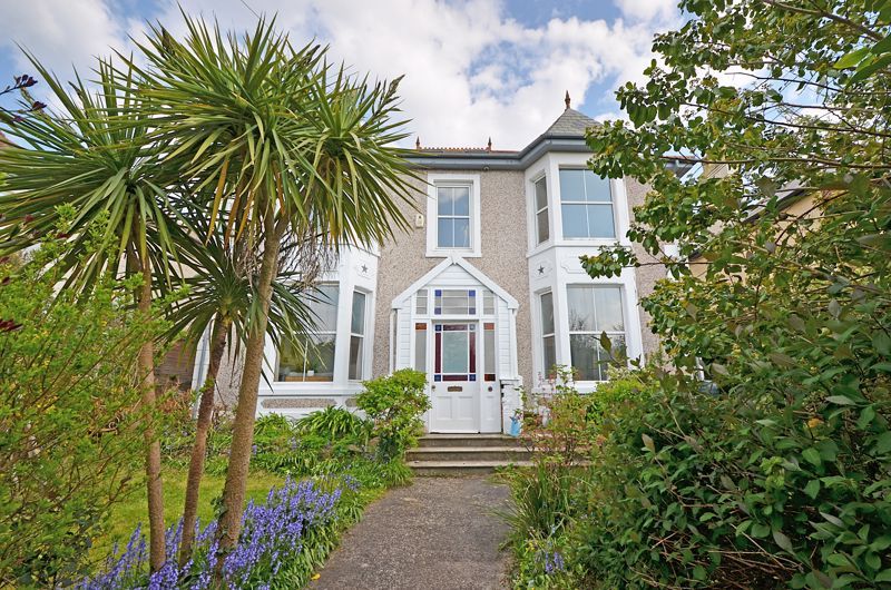 6 bed detached house for sale in Harbour View, Hayle TR27 Zoopla