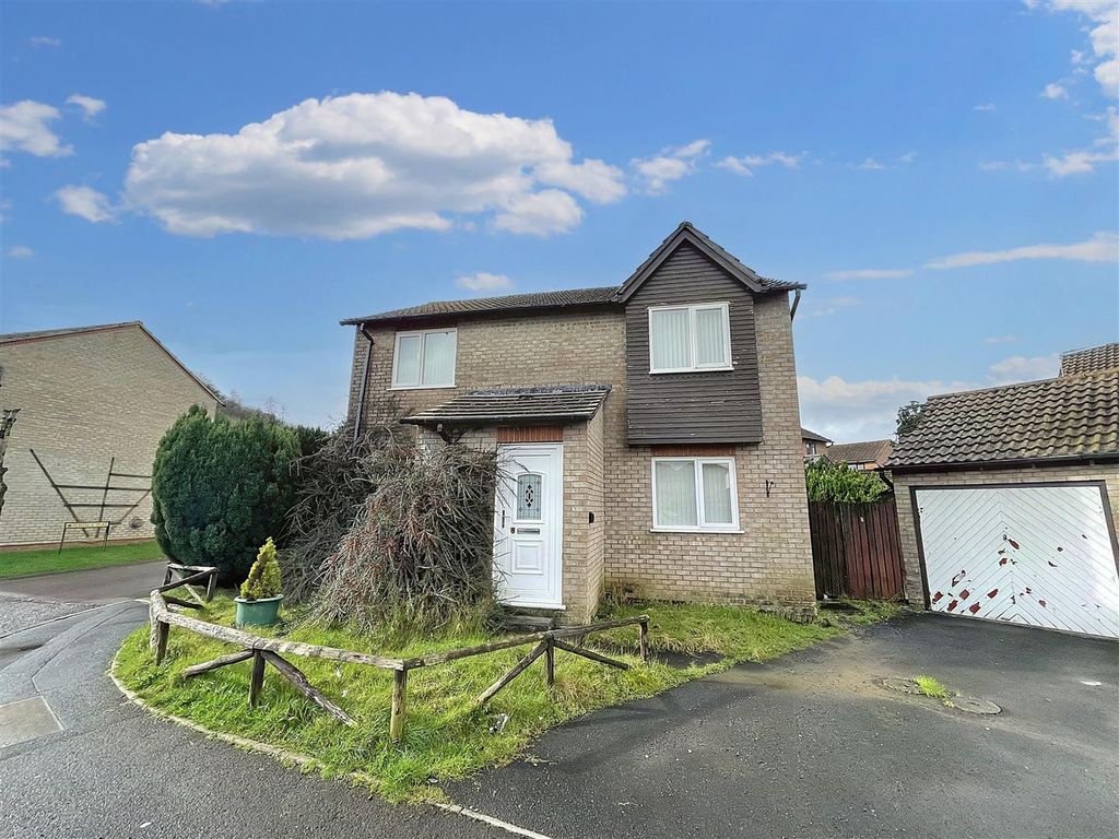 3 bed detached house for sale in Lon Y Plas, Johnstown, Carmarthen SA31