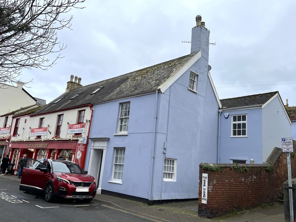 3 bed end terrace house to rent in Brunswick Place, Dawlish, Devon EX7